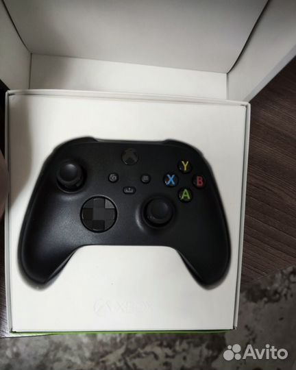 Xbox One S 1tb 35 игр