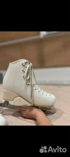 Фигурные коньки edea 220