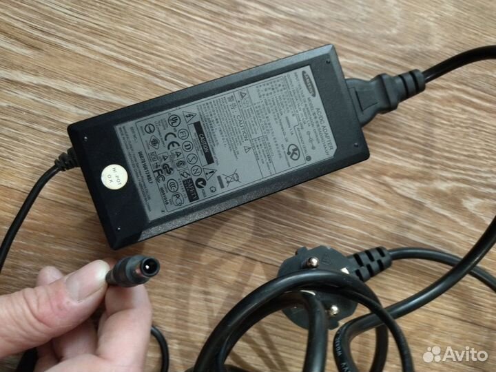 Зу для ноутбука (90 - 100 ватт) 5.5x2.5мм