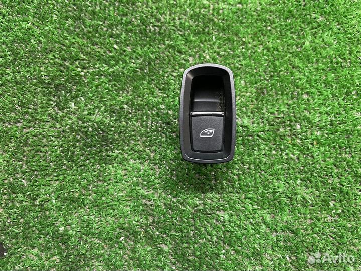 Кнопка стеклоподъемника, заднего левого