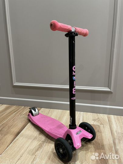 Самокат Micro Maxi