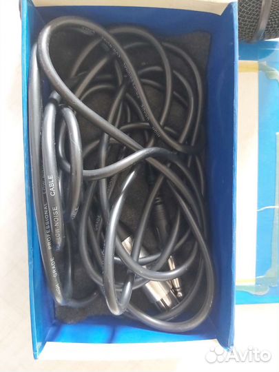 Микрофон для караоке BBK