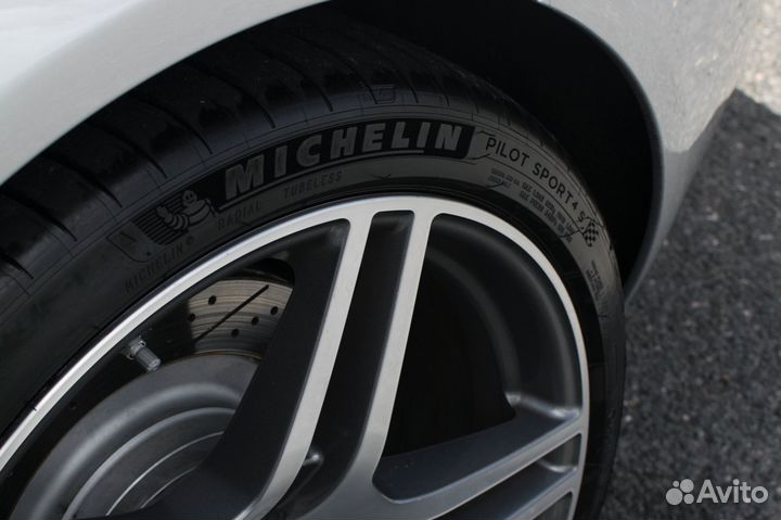Michelin Pilot Sport 4 S 265/35 R20 99Y