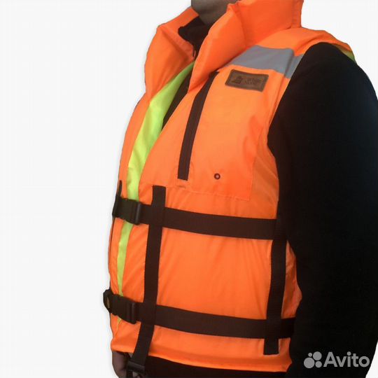 Спасательный жилет 