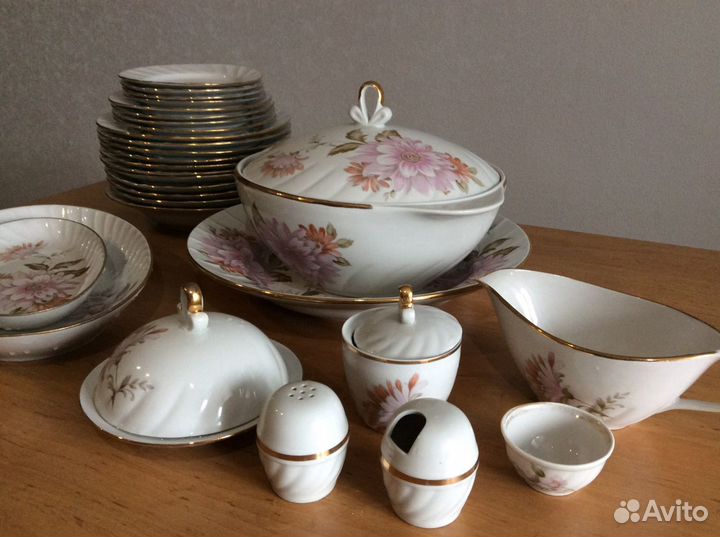 Сервиз столовый