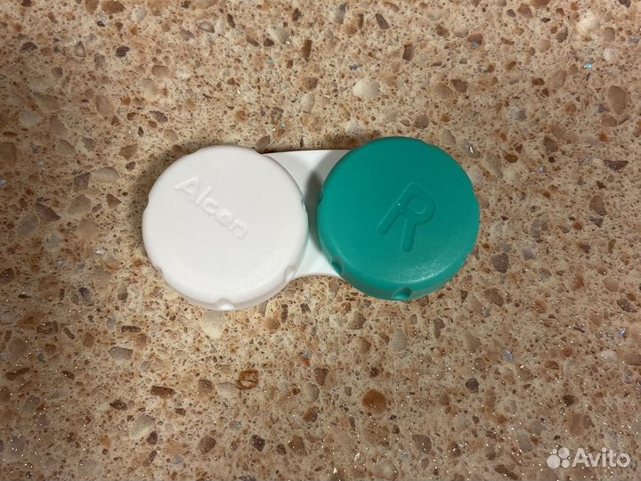 Контейнер для линз