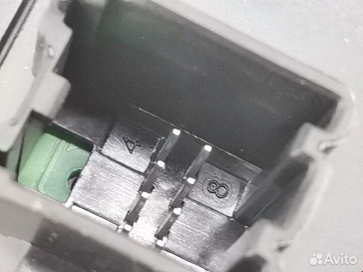 Блок управления стеклоподъемниками Opel Meriva