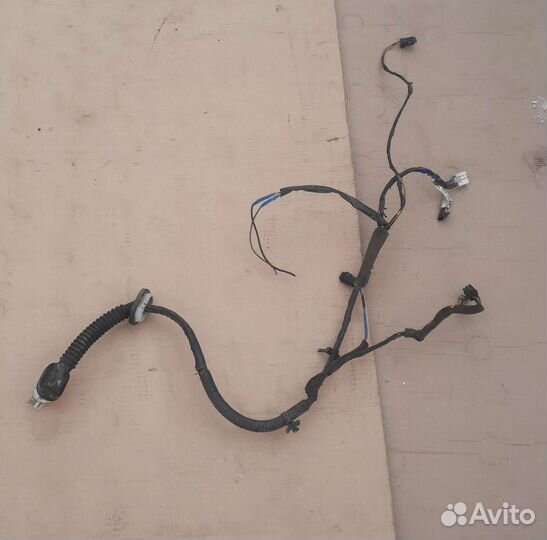 Проводка передней правой двери Kia Spectra