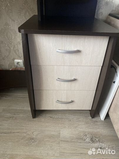 Компьютерный стол