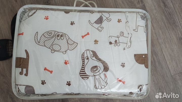 Комплект в детскую кроватку, бортики