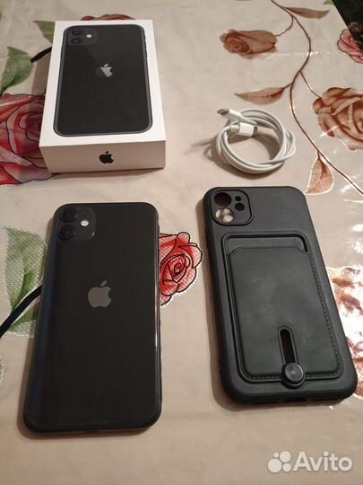 iPhone 11, 64 ГБ