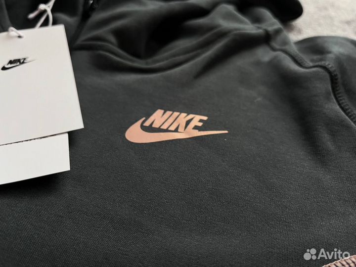 Спортивный костюм Synaworld x Nike new collection