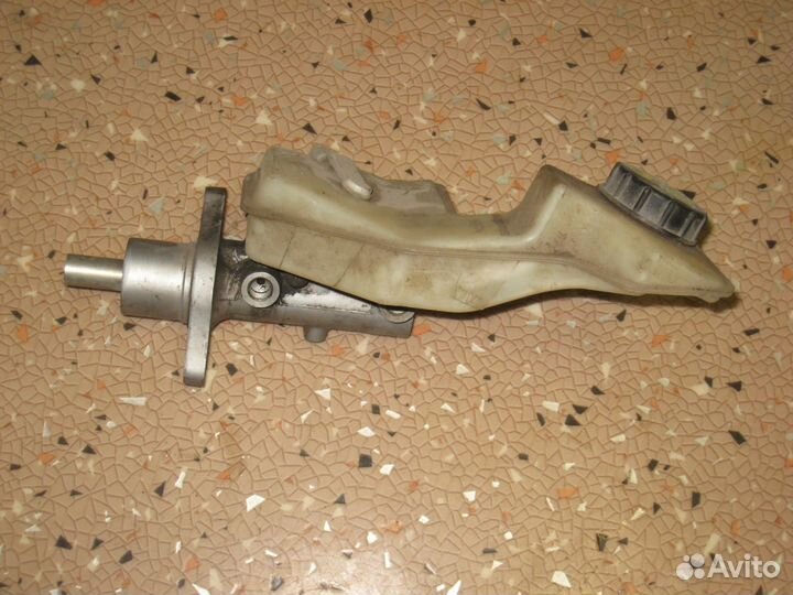 Главный тормозной цилиндр Mazda 3