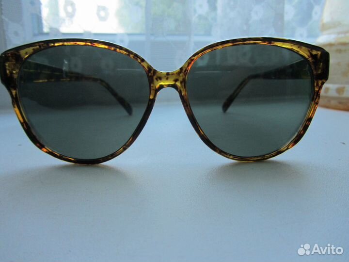 Солнцезащитные очки