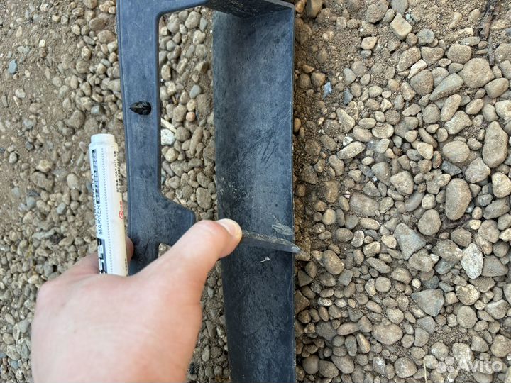 Ноздри и решетка бампера Nissan Primera P12