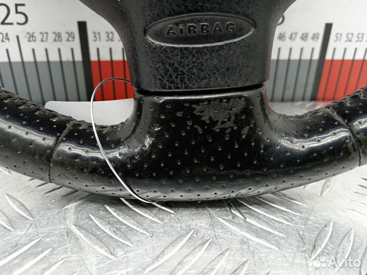 Руль для Volkswagen Golf 4