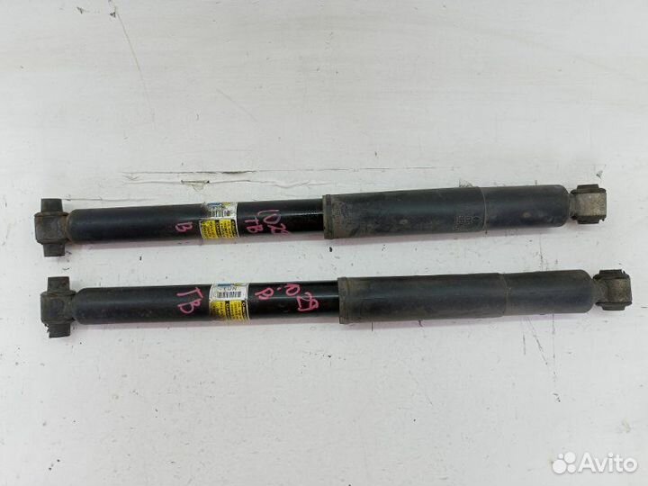 Амортизатор задний Chevrolet Trailblazer GMT360