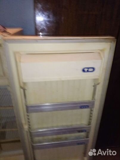 Холодильник бу маленький