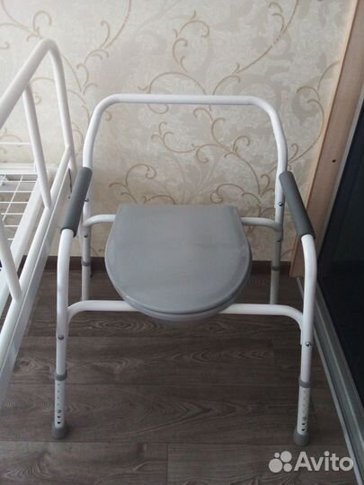 Кресло туалет для пожилых
