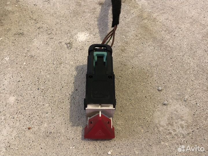 Кнопка аварийной сигнализации VAG 3C0 953 509 A