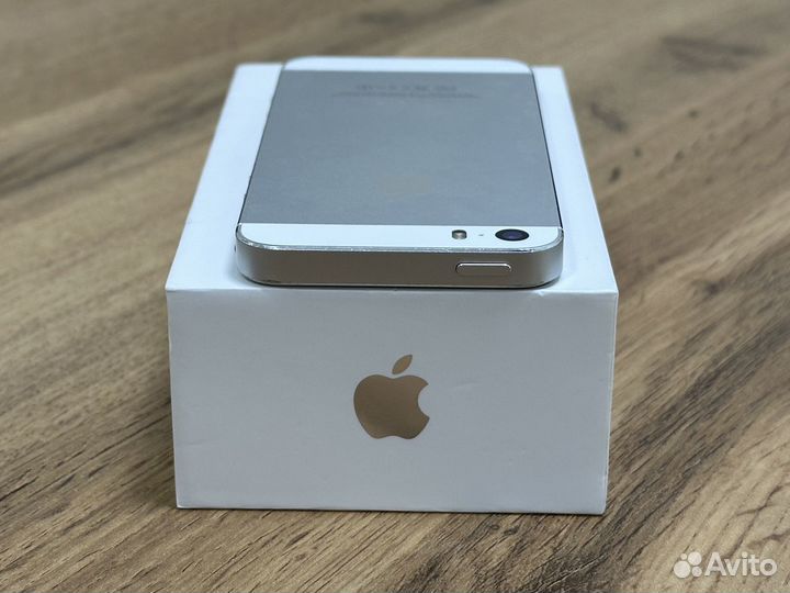 iPhone 5S, 32 ГБ