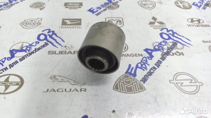 Шкив (втулка) насоса гура Audi A6 C6,4F 2004-2011