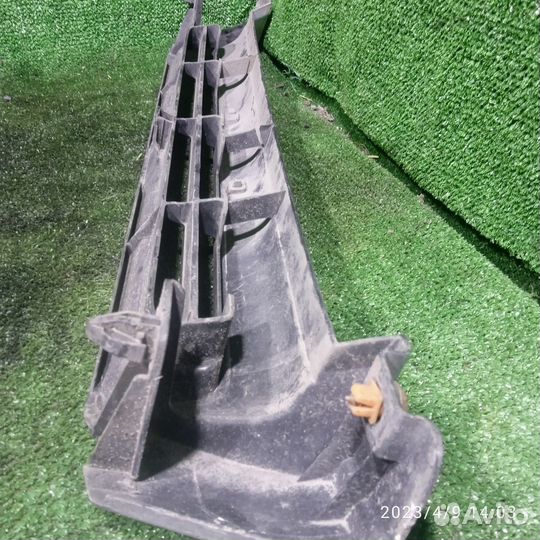 Решетка радиатора Toyota Caldina