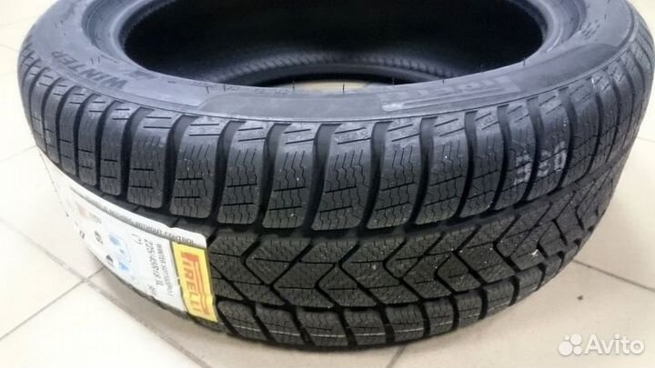Pirelli Winter Sottozero 3 245/50 R18 100H