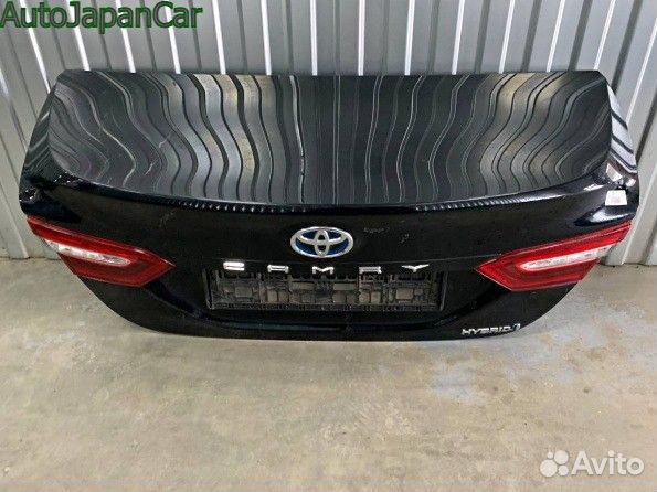 Крышка багажника Тойота Камри 70