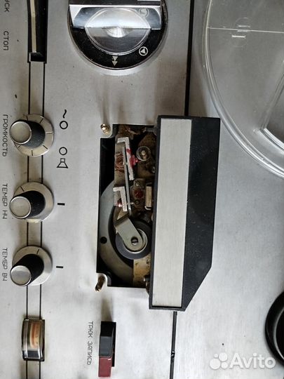 Катушечный магнитофон Астра 207