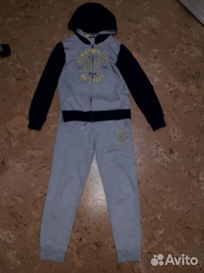 Cпортивный костюм Futurino