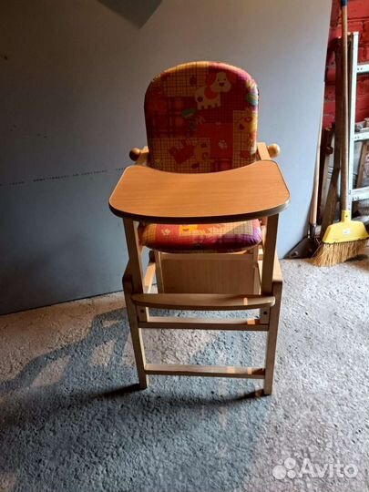 Стульчик для кормления