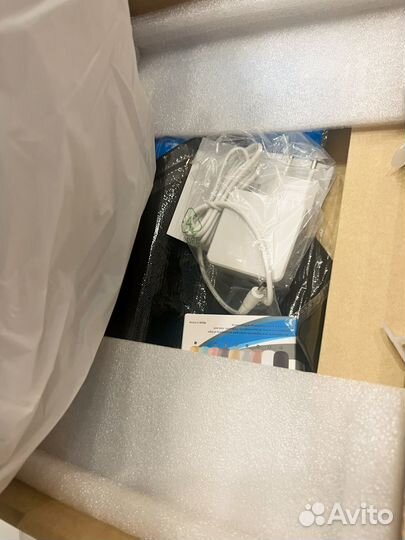 WatchMe Intel Celeron Ноутбук 15.6