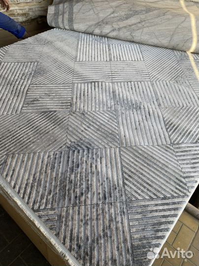 Турецкие ковры с кожаной вставкой