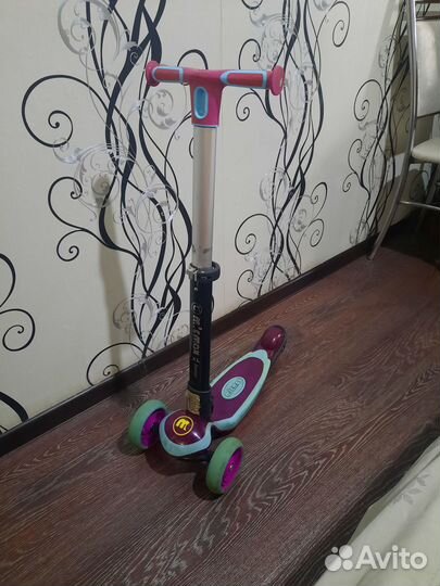 Самокат детский трехколесный бу