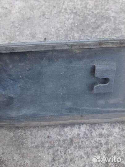 Молдинг заднего правого крыла TLC 105