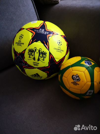 Мяч финала лч 2011 г