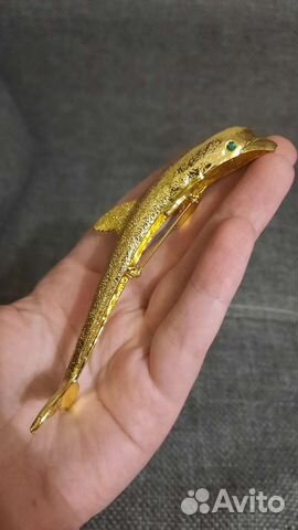 Наплечная крупная брошь дельфин