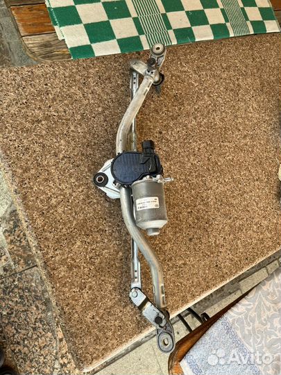 Трапеция дворников лада веста