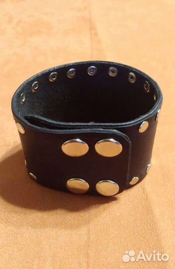 Браслеты кожаные