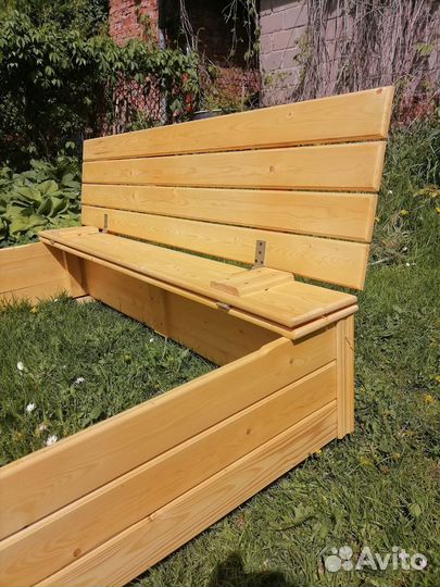 Песочница с крышкой