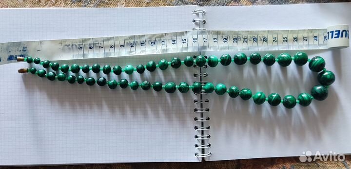 Бусы, малахит