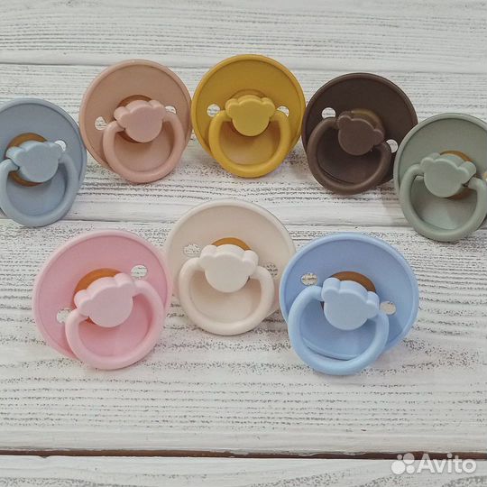 Соски пустышки из каучука для малышей
