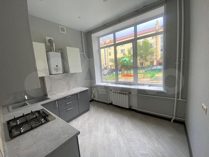 Комната 20 м² в 4-к., 1/2 эт.