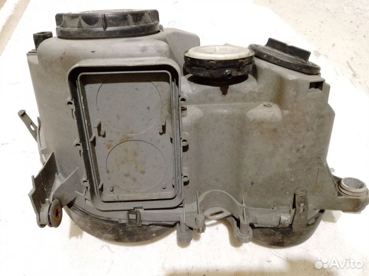 Фара передняя мерседес 210