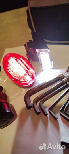 Велокомплект, сумка, фонари, ключи цена за всё