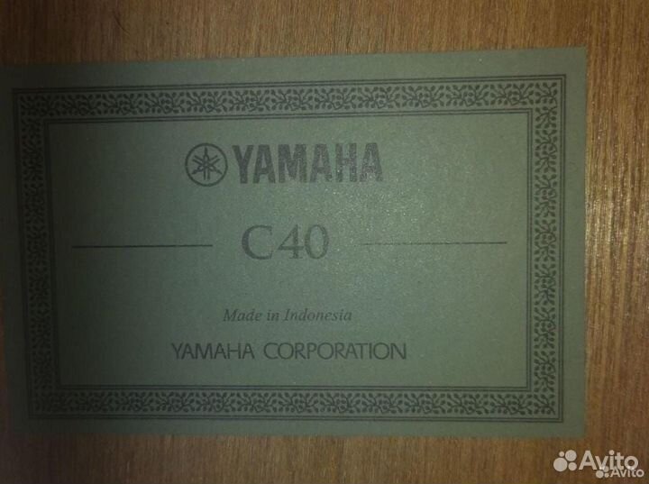 Классическая гитара yamaha c40