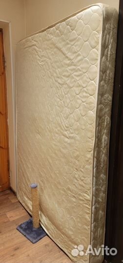 Матрас 140х200, высокий, б/у