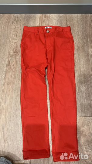 Красные брюки чинос