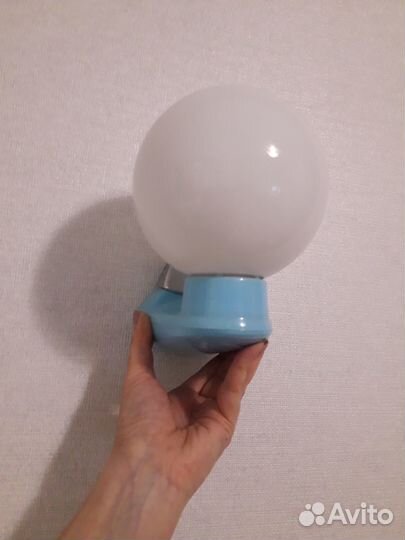 Настенный светильник бра